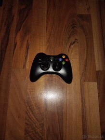 Xbox 360 e - 2