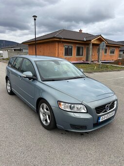 Predám Volvo V 50 2.0d 110kw rok2012 - 2