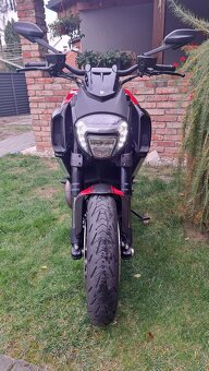 DUCATI DIAVEL 1200 CARBON - 2