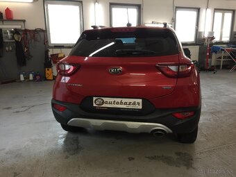 Kia Stonic 1.6 CRDi Gold  12 499 € - 2