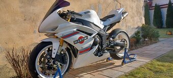 YAMAHA R1 r.v.2008 - 2