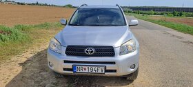 Predám Toyota Rav4 D4D 100kw diesel r.v.2007 - 2