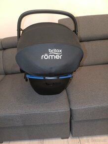 Britax Römer Baby-safe 2 i-size Cosmos Black - 2