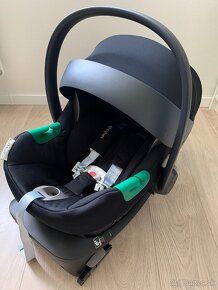 Autosedačka Cybex Aton S2 i-Size + isofix základňa Base One - 2