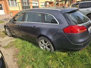 Opel Insignia 2010. 2l.96 kW nafta - 2