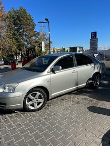 Toyota Avensis 2.2d - 2