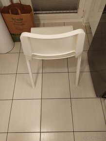 4 kuchynské stolčka IKEA - 2