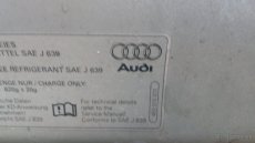 Predná kapota Audi A8 D3 - 2