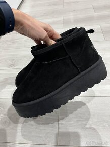 Dámske čižmy UGG na platforme - 2