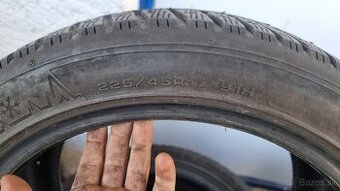 Dunlop 225/45r17 zimné - 2