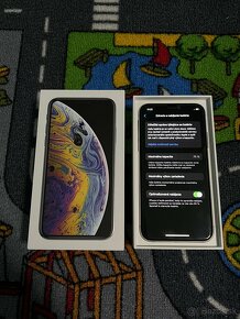 iPhone Xs 64GB - 2