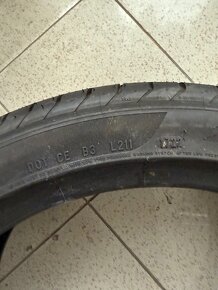 2 kusy Pirelli P Zero 275/35 R19 96Y Run Flat - Letné pneu. - 2