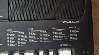 YAMAHA PSR E453 - 2