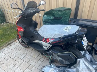 Gilera VXR 200 - 2