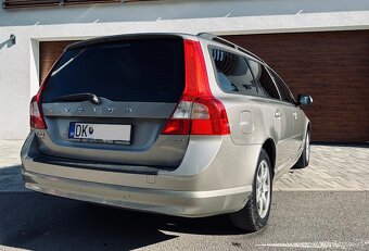 Volvo V70 Momentum 2.0 benzin 107kw - 2