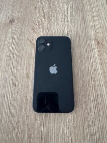 Predám čierny iPhone 12 128GB - 2