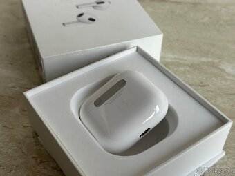 Apple AirPods 3 (nové, neaktivované) - 2