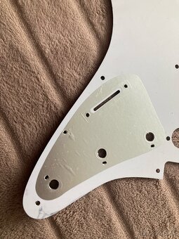 Pickguard na Strat - Aj výmena - 2