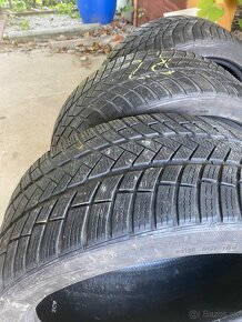 Zimné pneumatiky 235/40 r19 - 2