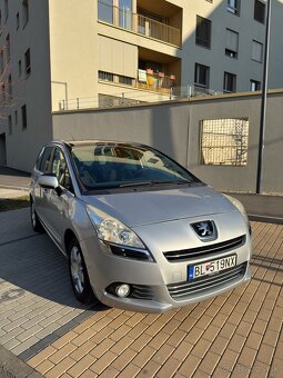 Predám Peugeot 5008 Mpv 84kw Manuál - 2