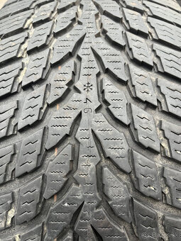 ❄️Zimne gumy 215/55 R16 Nokian - 2