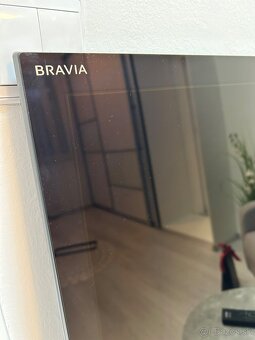 Sony Bravia - 2