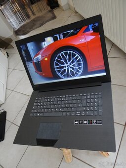 17.3" Lenovo 330 /AMD 2x3.0GHz/ 8GB RAM/ 250GB SSD/ AMD R4 - 2