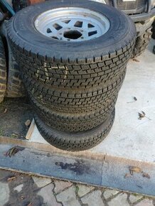 Zimne  215/80 r15 disky  5x139,7 r15 - 2