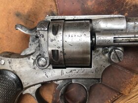 Historicky revolver   Chamelot-Delvigne  1873 - 2