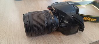 NIKON D5200 + AF-S DX 18-105 VR ED - 2