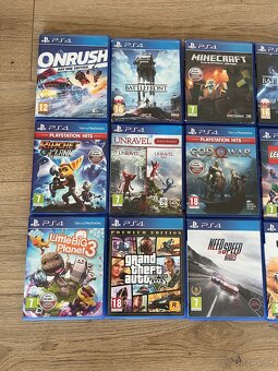 Hry na Playstation 4 - Minecraft, GTA V, FIFA, WRC 6.. - 2