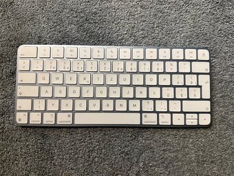 Apple magic keyboard - SK - 2