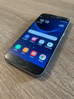 Samsung Galaxy S7 /4/32GB mala puklina hore nad displejom - 2