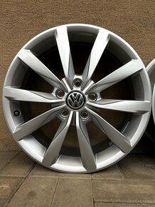 #26 Elektróny originál VW 5x112 r17 - 2