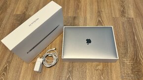 MacBook Air 13" 1.1 Ghz/8GB /256GB - 2