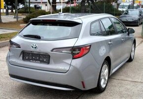 Toyota Corolla Combi 1.8 Hybrid e-CVT 1.majiteľ - 2