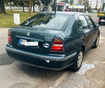 Škoda Octavia 2.0 benzín - 2