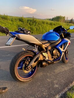 Suzuki GSX-R 600 K7 - 2