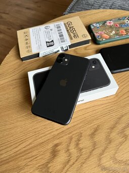 iPhone 11 128GB - 2