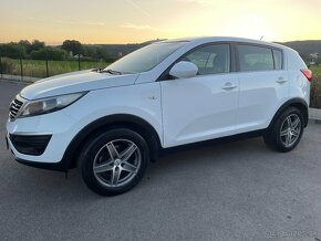 -- KIA SPORTAGE 1.6 benzín GDI 2WD -- - 2