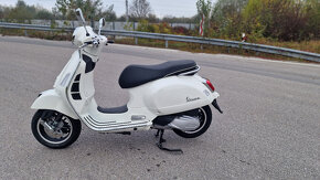 Vespa 300 GTS Super - 2