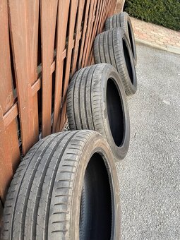 Pneu 225/45R18 a 255/40R18 - 2