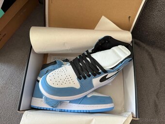 Air Jordan 1 Retro High OG University Blue - 2