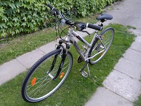 Dámsky trekingový bicykel Vedora 28 " - 2