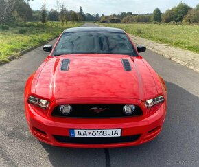 Ford Mustang GT 5.0 V8 - 2