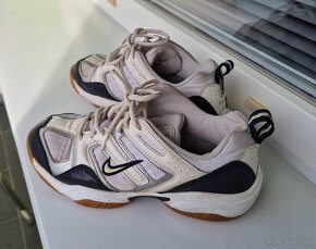 Nike Rare - 2