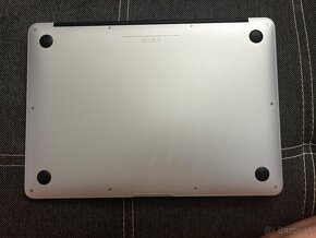 Apple MCbook air - 2