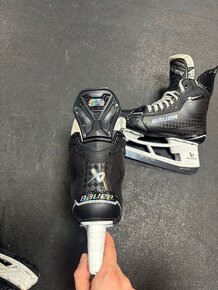 Bauer supreme shadow - 2