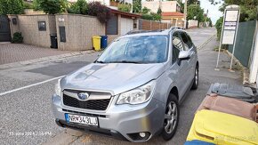 SUBARU FORESTER 2.0D 108kW M6, 10/2013, SUV 4x4,strešné okno - 2