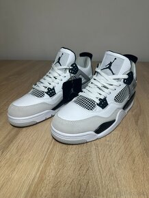 Jordan 4 Retro Military Black, veľkosť 44 – Nové - 2